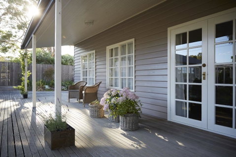 Oak Hill Woodend - Accommodation Ballina 0