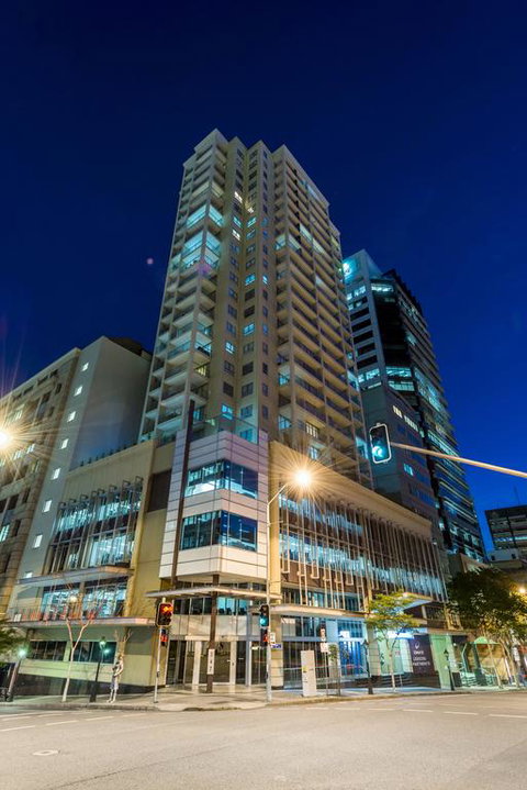 Oaks Brisbane Lexicon Suites - Accommodation Ballina 3