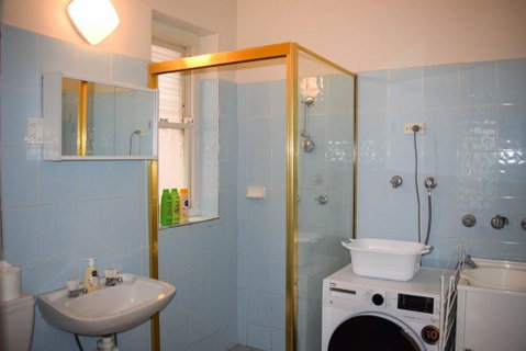 One Bedroom Apartment In Incredible Location - Accommodation Ballina 2