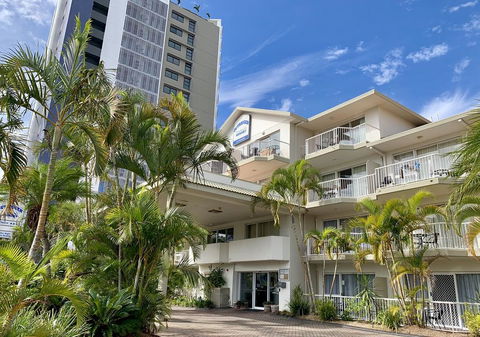Outrigger Burleigh - Accommodation Ballina 0