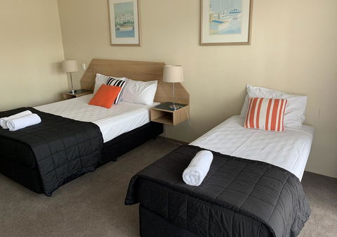 Outrigger Burleigh - Accommodation Ballina 2