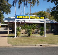 Overflow Emerald Motor Inn