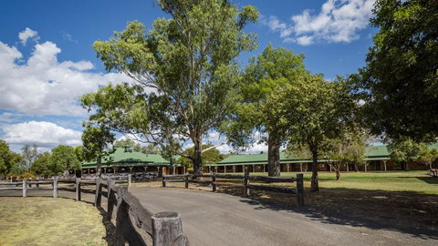 Overlander Homestead Motel - Accommodation Ballina 0