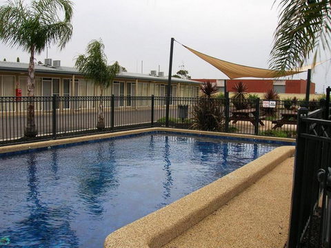 Overlander Hotel Motel - Accommodation Ballina 3