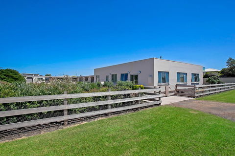 Peterborough House Motel - Accommodation Ballina 1