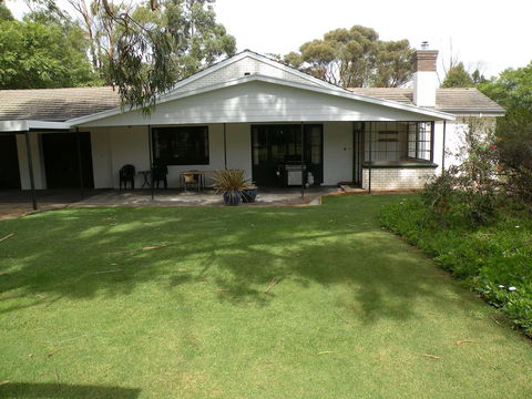 Pinkerton Hill Naracoorte - Accommodation Ballina 0