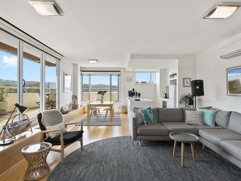 POINT GREY APARTMENT ONE - VIEWPOINT - Accommodation Ballina 2