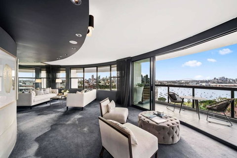 President Towers Apartment - Accommodation Ballina 0