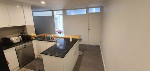 Private Modern Room - Plaza Building- In City Centre! - Accommodation Ballina 3