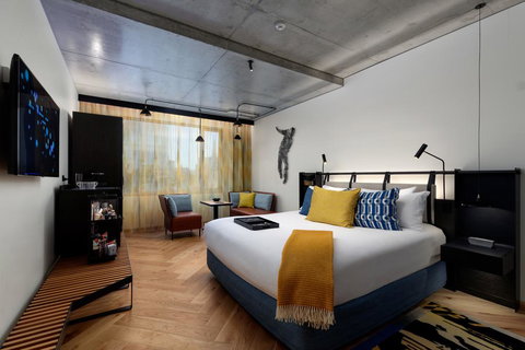 QT Melbourne - Accommodation Ballina 2