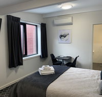 Queens Arms Hotel