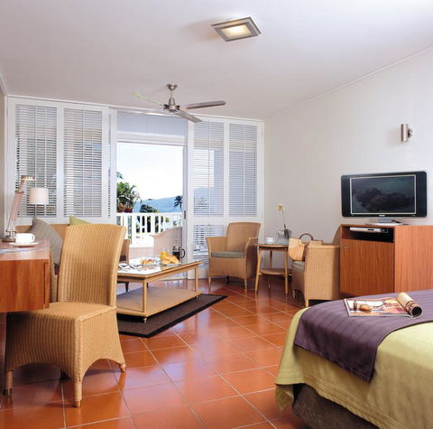 Ramada By Wyndham Cairns City Centre - Accommodation Ballina 1