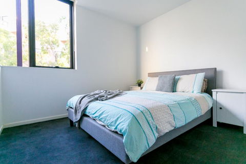 RIVERSIDE RICHMOND LARGE 1 BEDROOM POOLPARKINGNETFLIX - Accommodation Ballina 3