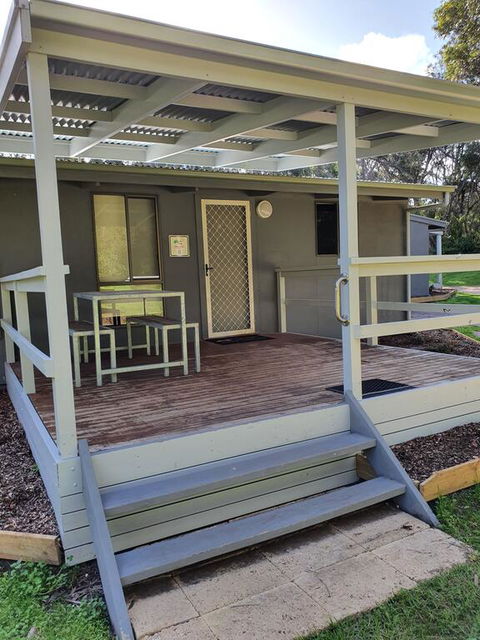 Robe Holiday Park - Accommodation Ballina 2
