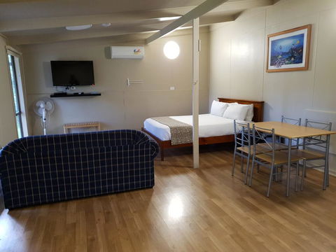 Robe Holiday Park - Accommodation Ballina 1