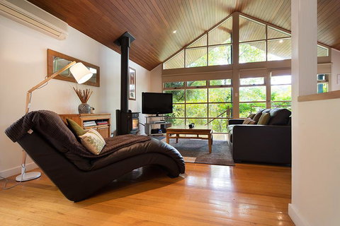 Romantic Treehouse Getaway - Accommodation Ballina 0