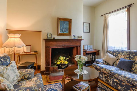 Sargeants & Armoury Cottages 1823 - Accommodation Ballina 0