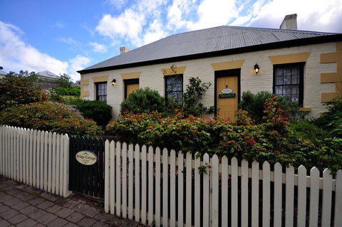 Sargeants & Armoury Cottages 1823 - Accommodation Ballina 1