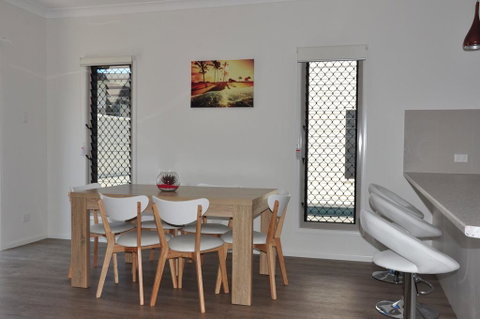 Seadaze 1 - Rainbow Beach, Gorgeous Unit Close To The Beach, Aircon, Pool - Accommodation Ballina 2
