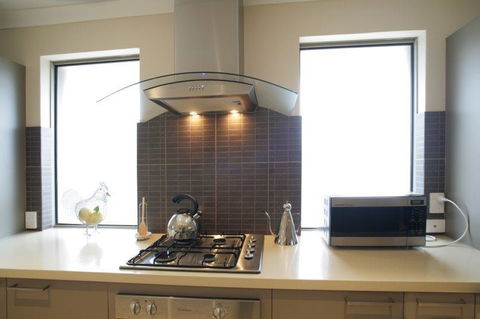 Seal 4 Bedroom House By Shoalwater Executive Homes - Accommodation Ballina 3