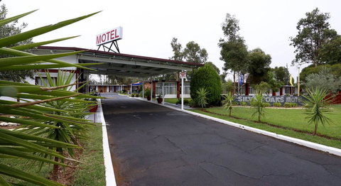 Silver Oaks Motel - Accommodation Ballina 0