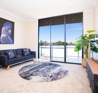 SP246-Brandnew modern Apt in Penrith with parking - Accommodation Ballina