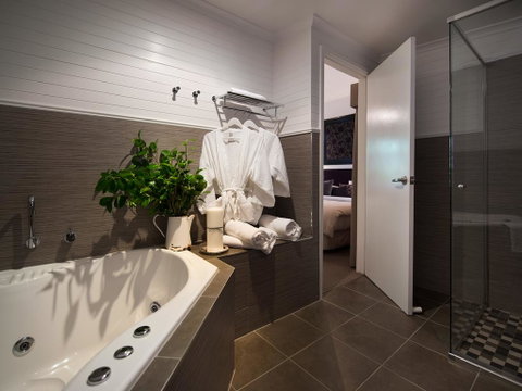 Spa Villas On Main - Accommodation Ballina 2