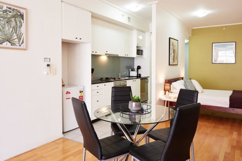 Spacious And Bright Studio In The Middle Of Town - Accommodation Ballina 2
