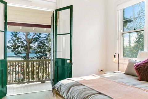 Spacious Harbour View 4bd Home In Sydney CBD - Accommodation Ballina 2