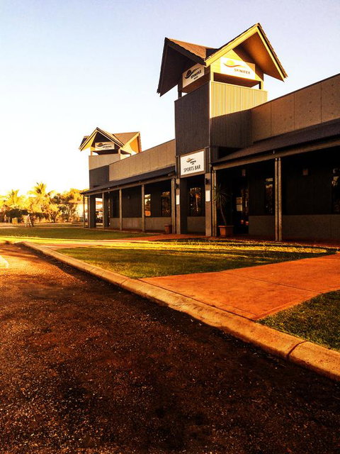 Spinifex Hotel - Accommodation Ballina 3