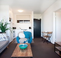 Sprawling City Views and Balcony in Cosy Apartment - Accommodation Ballina