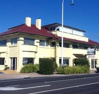 Stella's Dromana Hotel - Accommodation Ballina