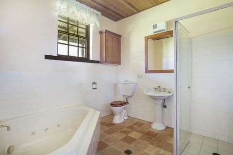 Stone Cottage - Accommodation Ballina 1