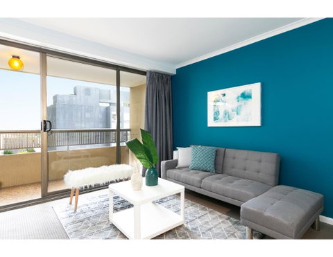 Striking And Super Convenient Studio With Balcony - Accommodation Ballina 3