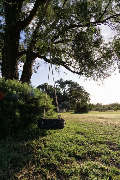 Studio 165 Hidden Gem On 50 Acres With Bay Views - Accommodation Ballina 3