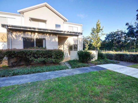 Stunning Holiday Townhouse - Accommodation Ballina 0