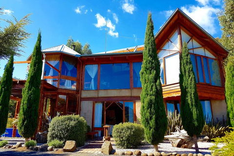 STUNNING HOME WITH AMAZING VIEWS - Just 20 Mins To The City And Only 10 To MONA! - Accommodation Ballina 3