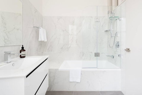 STUNNING SYDNEY HOME 1 - Accommodation Ballina 2