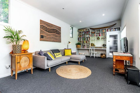 SUNSET BEACH SHACK On SURF - Accommodation Ballina 0