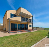 Sunset Cove Beach House - Accommodation Ballina
