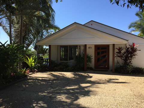 Sunshine Coast Tropical Getaway - Accommodation Ballina 2