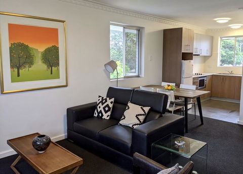 Superb 2 BR Apartment Minutes To CBD- Cen8 - Accommodation Ballina 0