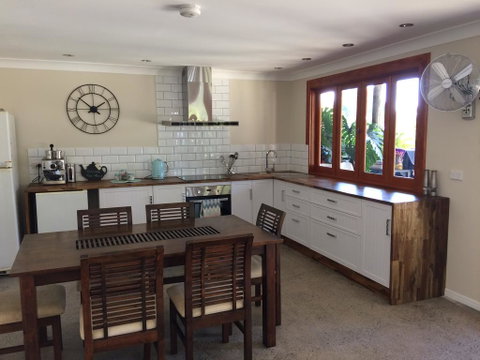 TAKURA HEIGHTS Modern Country Apartment With Pool Access - Accommodation Ballina 0