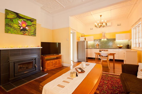 Taree Apartment - Accommodation Ballina 0