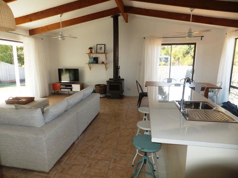 TERRIFIC ON TAMARA CRESCENT - Accommodation Ballina 2