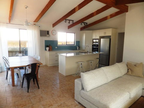 TERRIFIC ON TAMARA CRESCENT - Accommodation Ballina 3