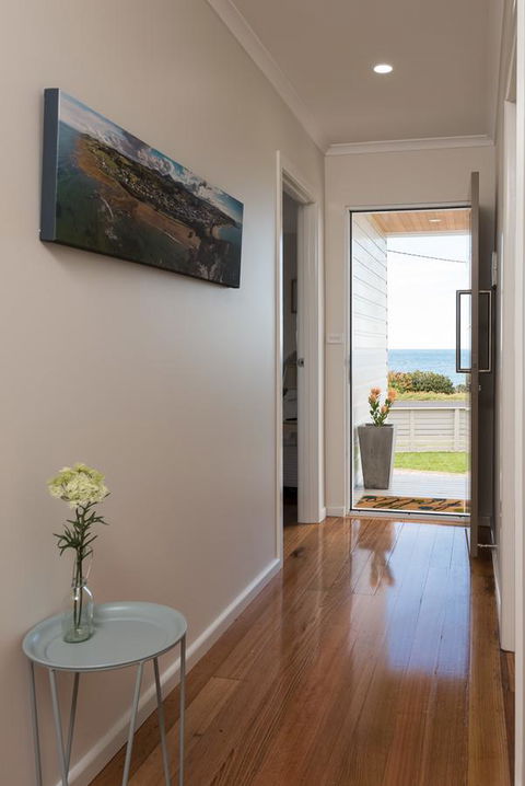 Penguin Beach House - Accommodation Ballina 8