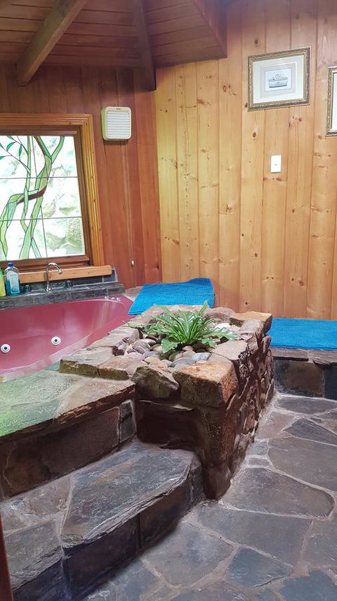 Whispering Hills Retreat - Accommodation Ballina 9