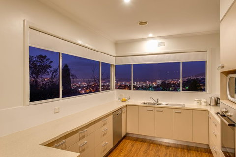City Lights - Accommodation Ballina 0