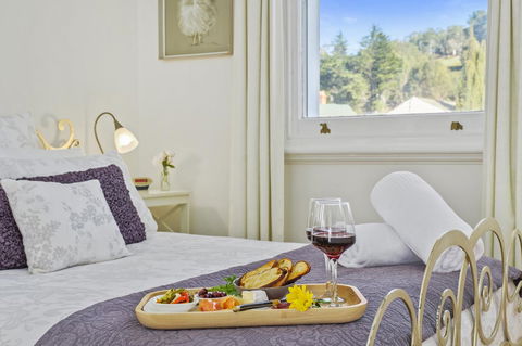 Cygnet Old Bank - Accommodation Ballina 4